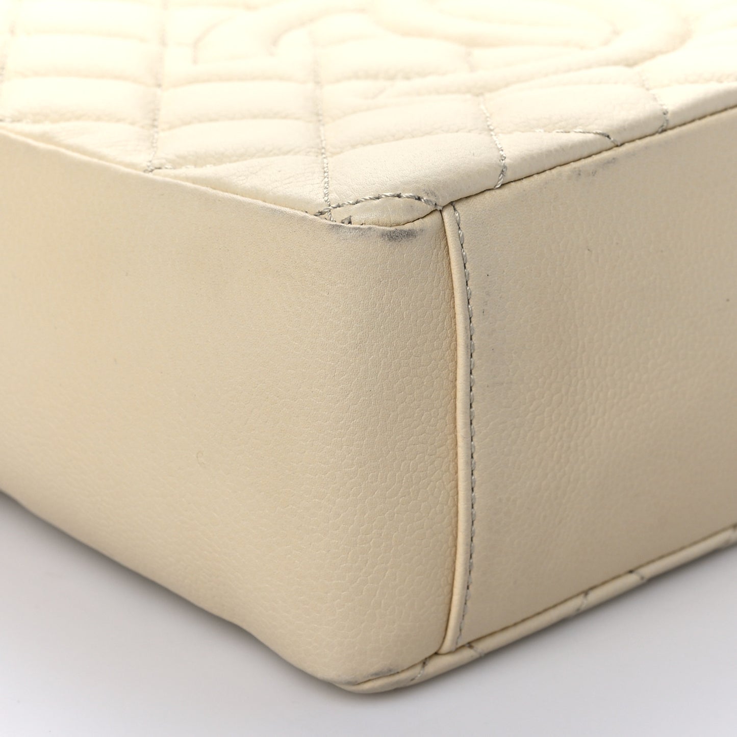 Caviar Quilted Petit Shopping Tote PST Light Beige
