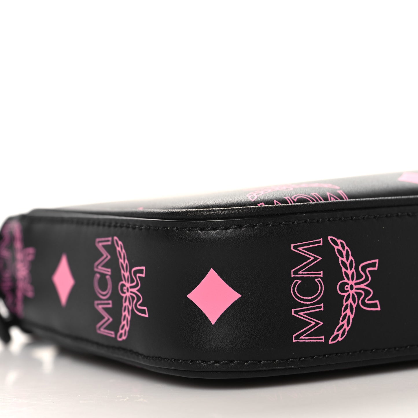 Calfskin Color Splash Pouch on Chain Black Pink