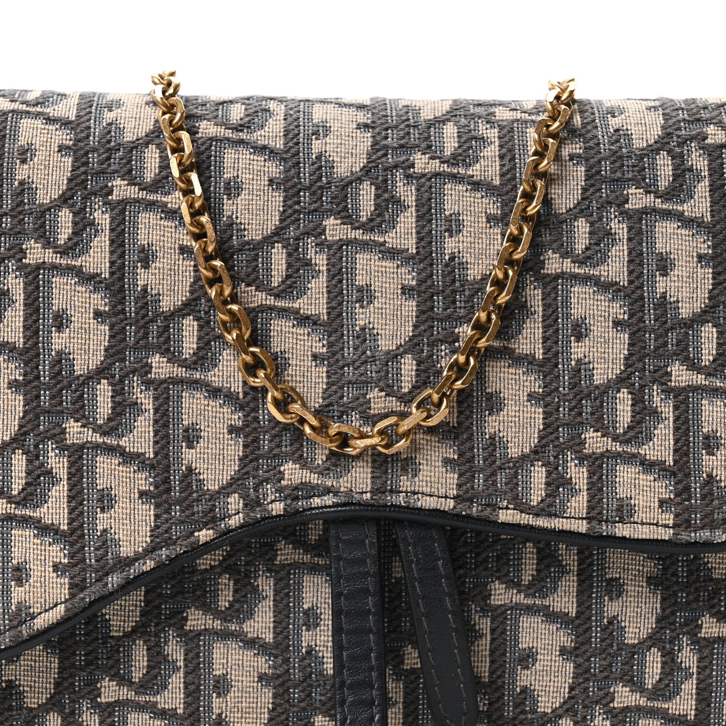 Oblique Saddle Chain Pouch Blue