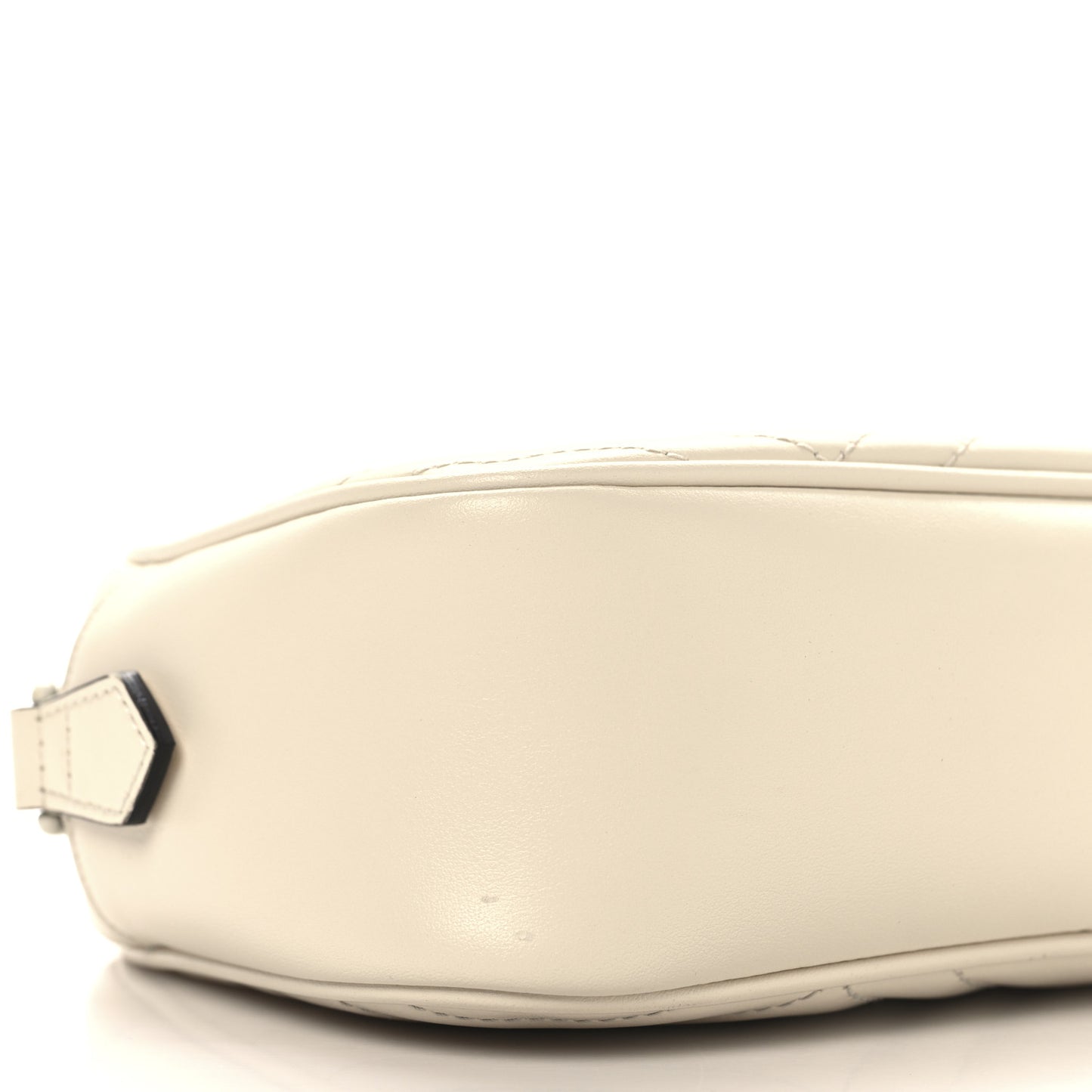Calfskin Matelasse Monochrome Small GG Marmont Chain Shoulder Bag Mystic White