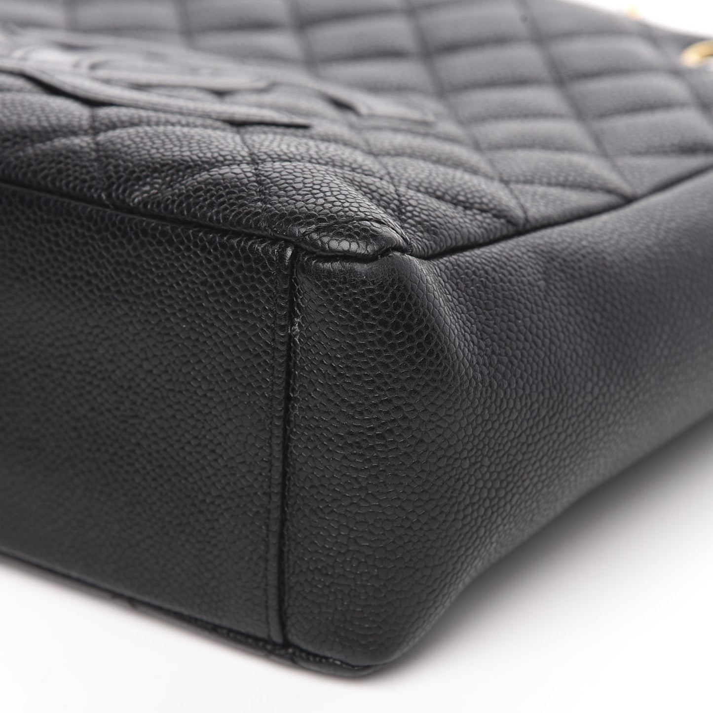 Caviar Quilted Petit Shopping Tote PST Black