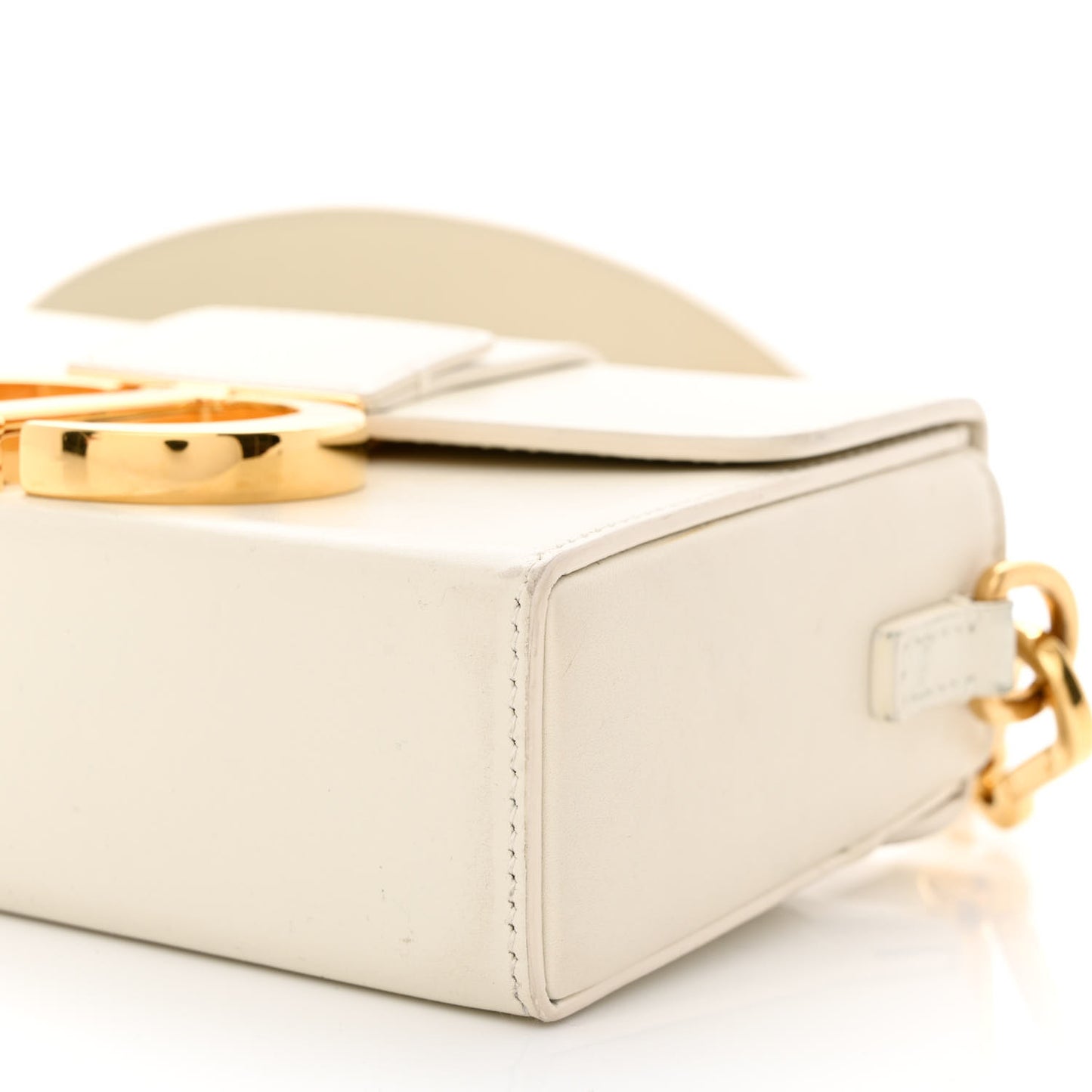 Smooth Calfskin 30 Montaigne Box Bag White
