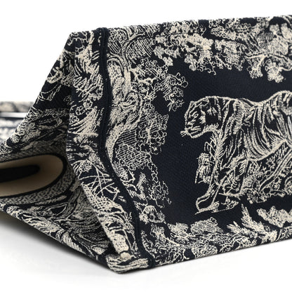 Christian Dior Canvas Embroidered Large Dioriviera Toile De Jouy Reverse Book Tote Blue 8 of 9