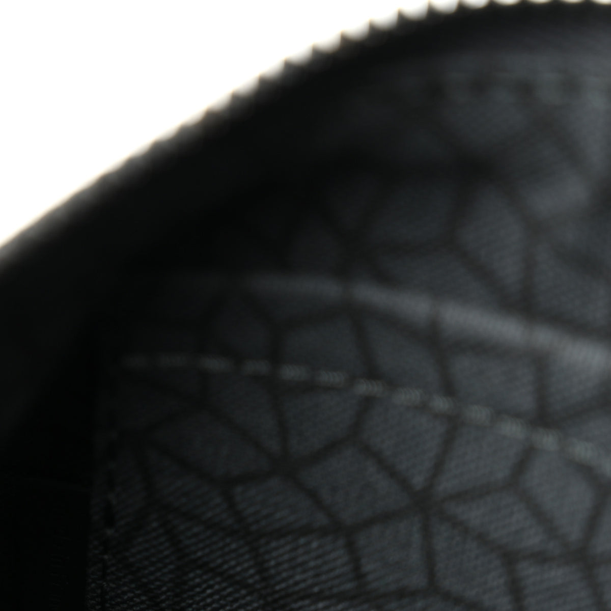 Louis Vuitton LV X YK Monogram Eclipse Reverse Pumpkin Keepall Bandouliere 25 Multicolor 7 of 10