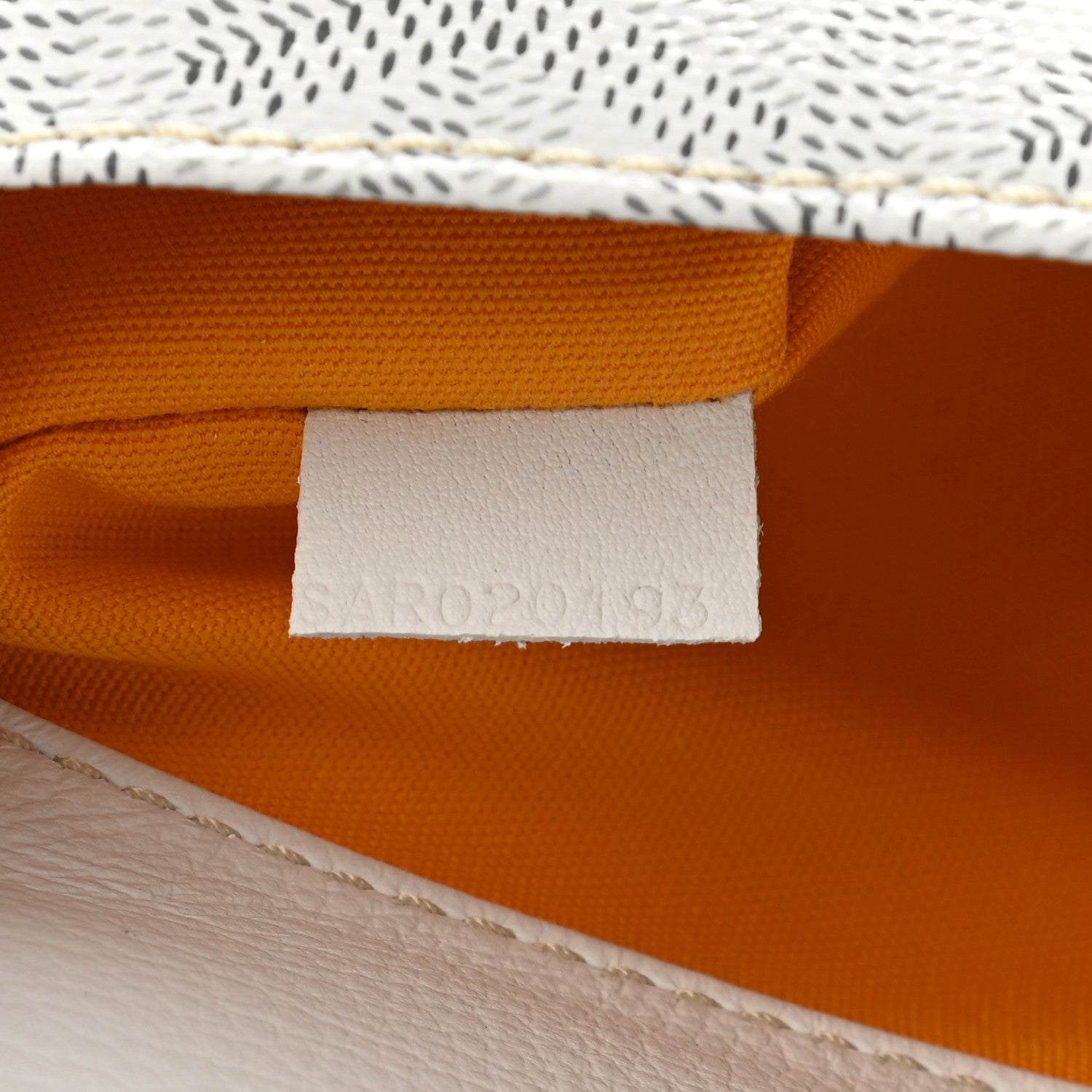 Goyard Goyardine Sainte Marie Soft Clutch White 7 of 8