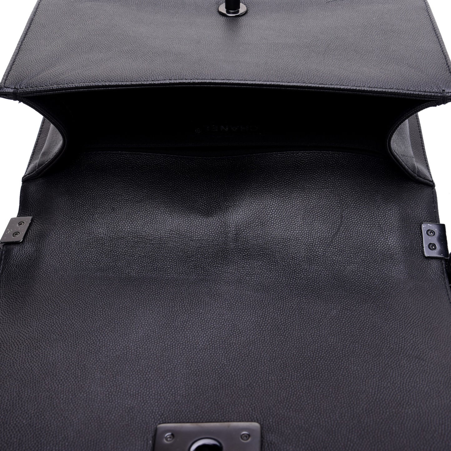 Caviar Quilted Medium Boy Flap So Black