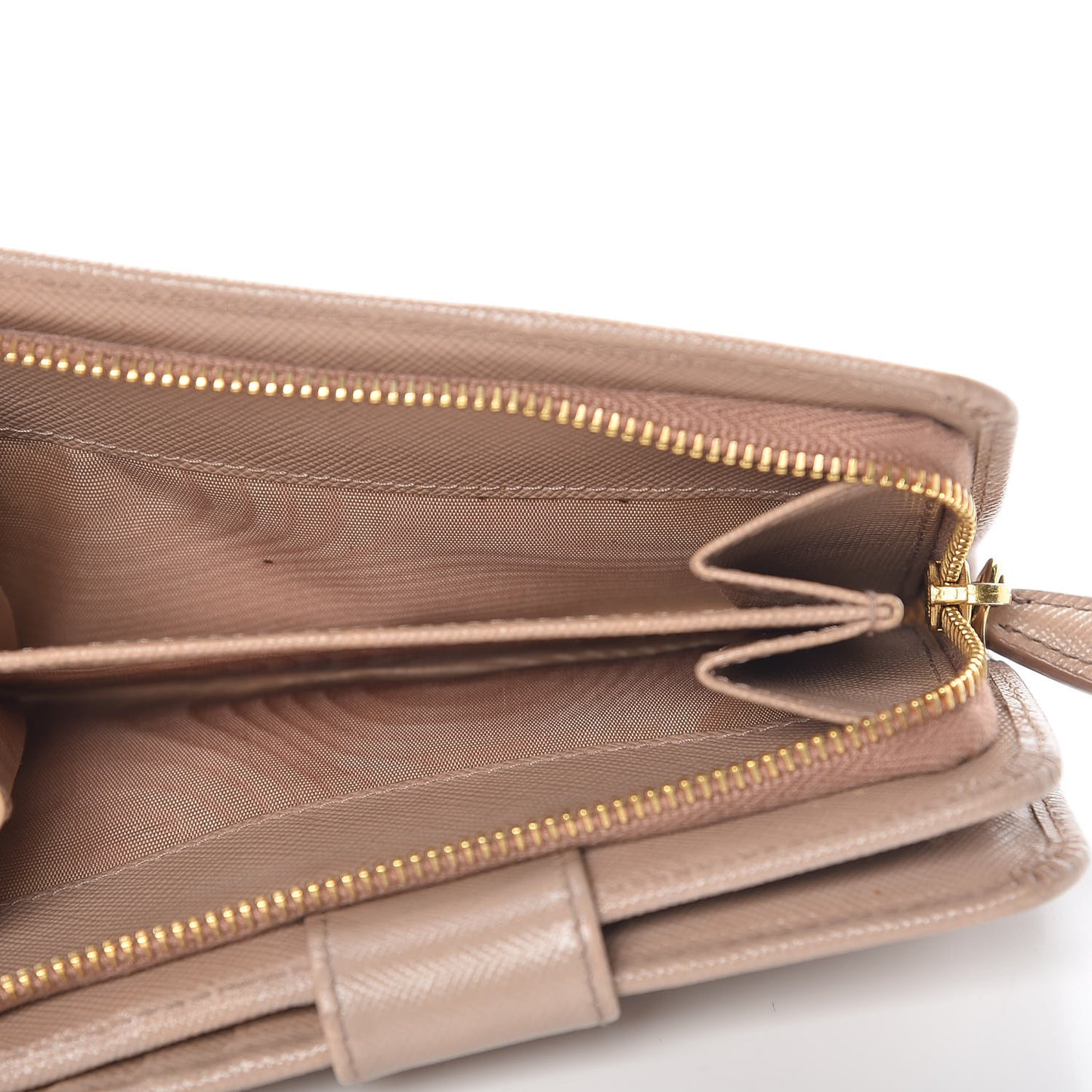 Saffiano Metal Compact Wallet Cammeo