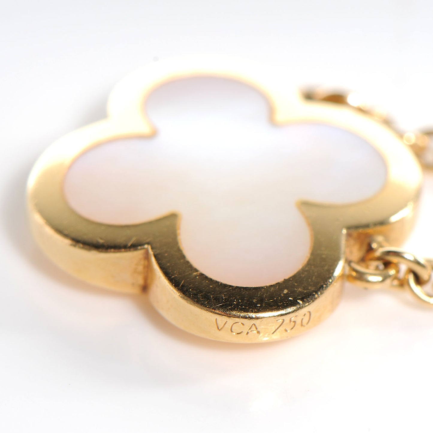 18K Yellow Gold Mother of Pearl Pure Alhambra Necklace