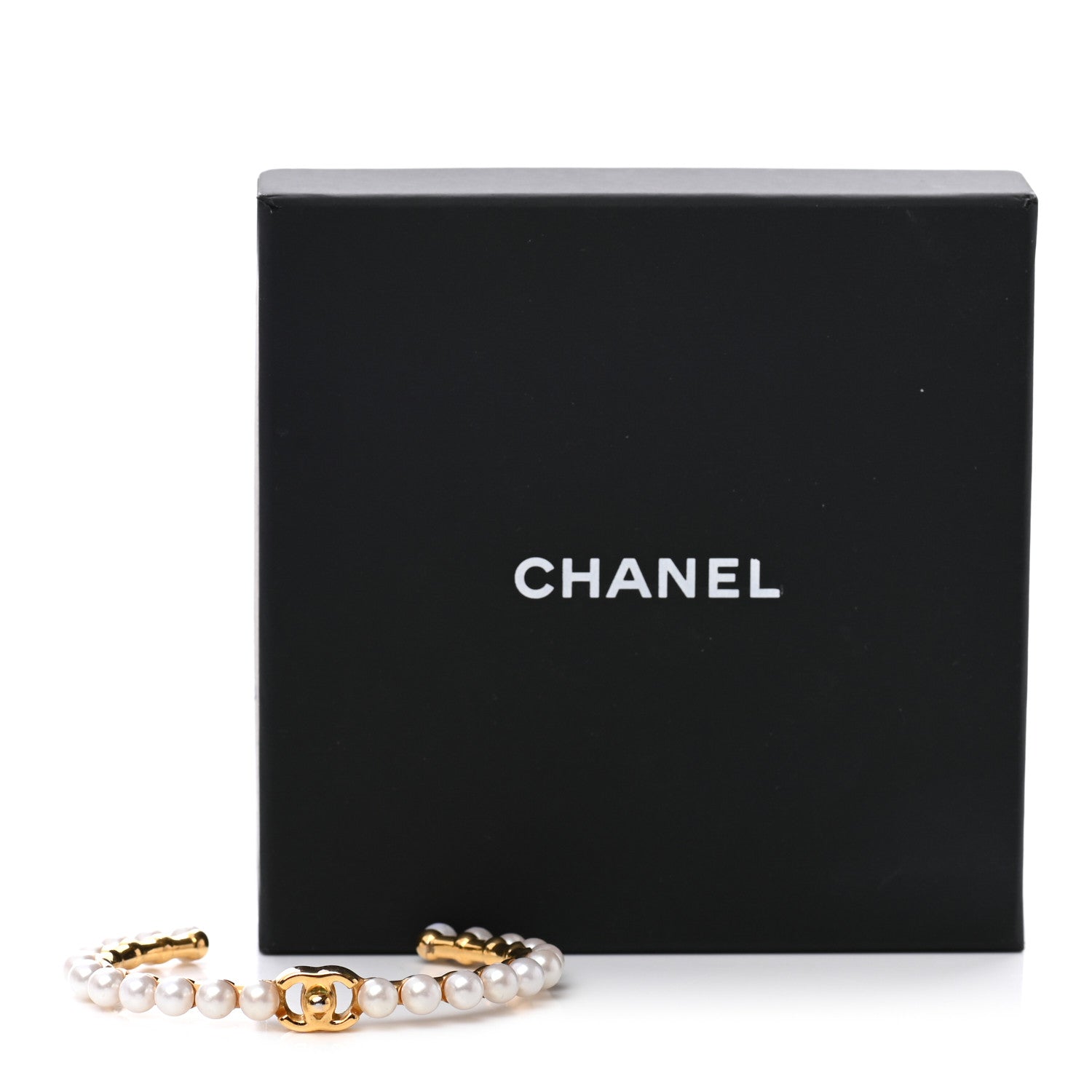 Chanel Pearl CC Cuff Bracelet M Gold Pearly White 5 of 5