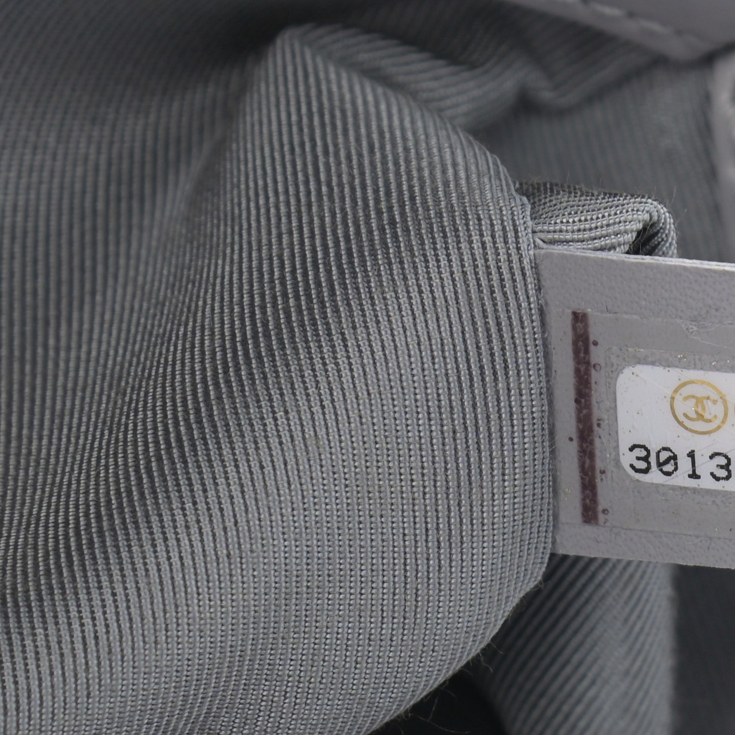 Iridescent Lambskin Quilted Medium Chain Around Boy Flap Grey