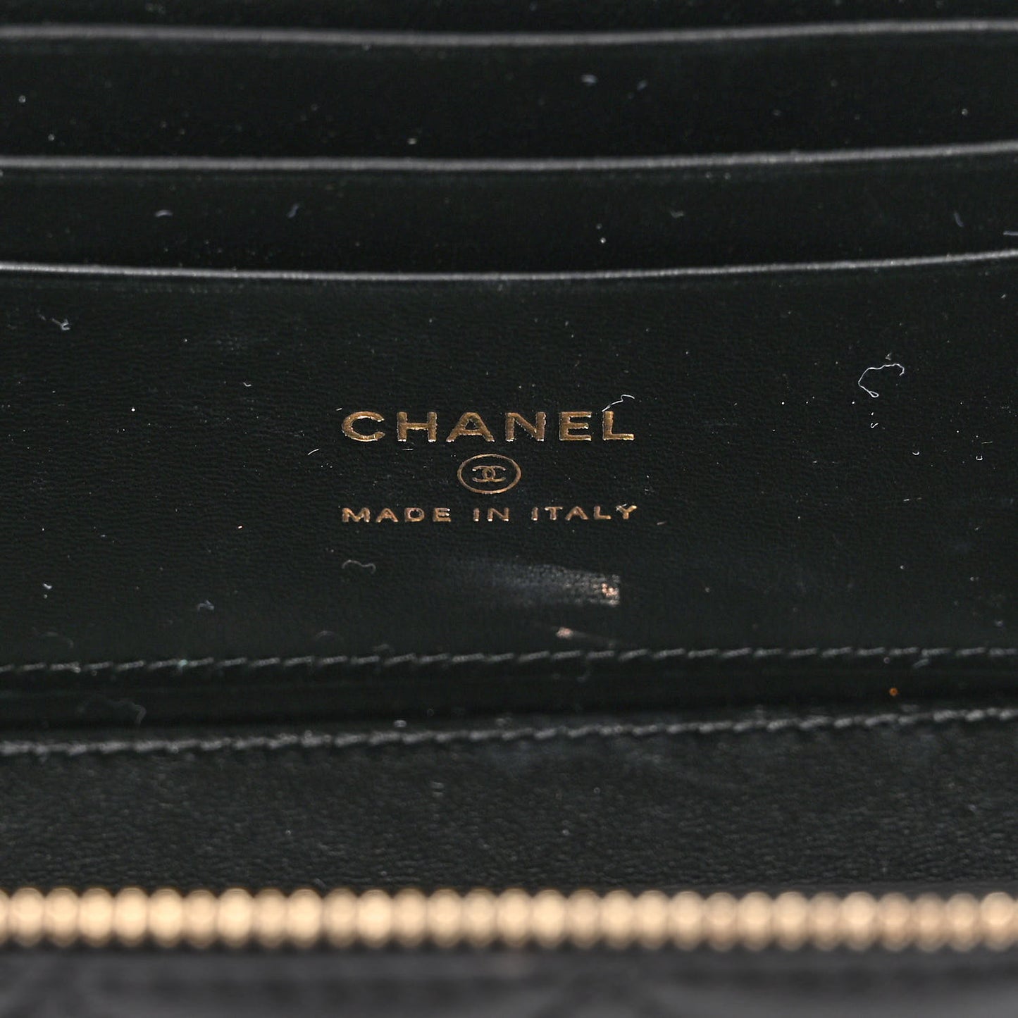 Lambskin Quilted Metal Small Top Handle Vanity Case With Chain Black