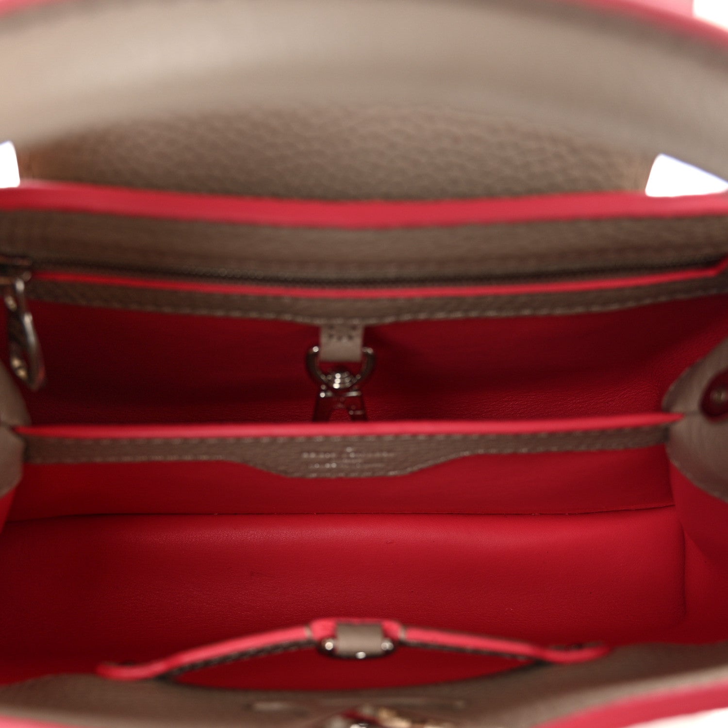 Louis Vuitton Taurillon Capucines BB Galet Litchi 5 of 8