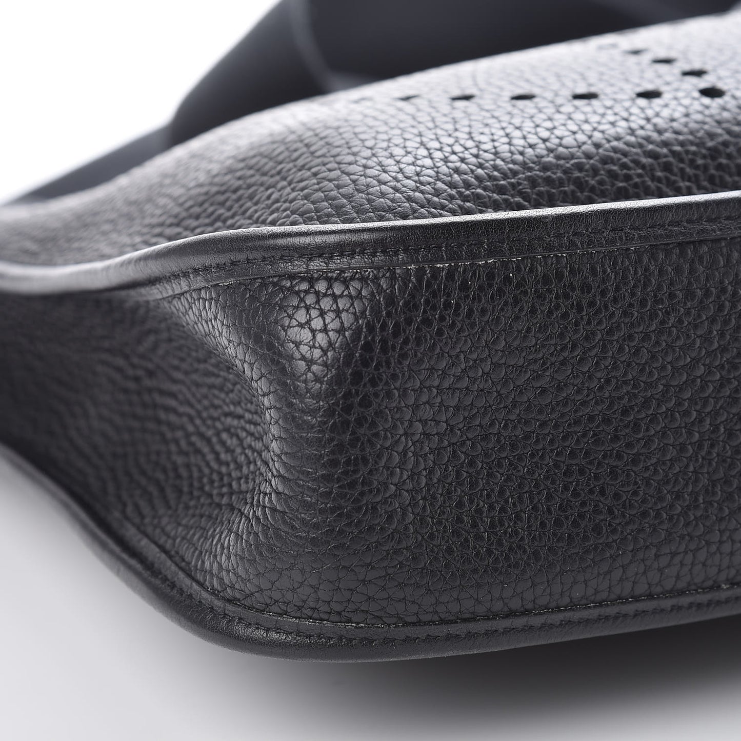 Taurillon Clemence Evelyne PM Black