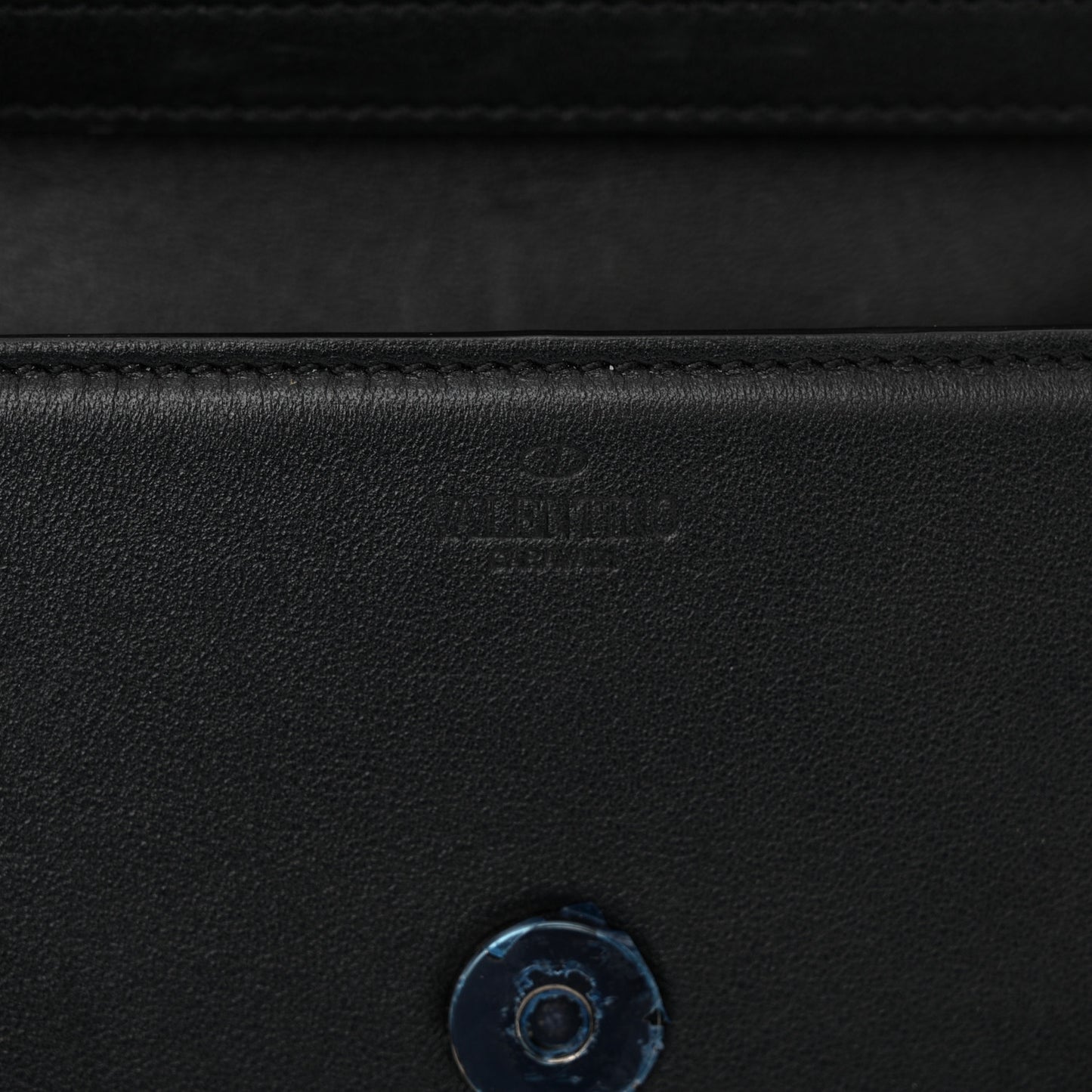 Calfskin Monochrome Vlogo Mini Loco Shoulder Bag Black