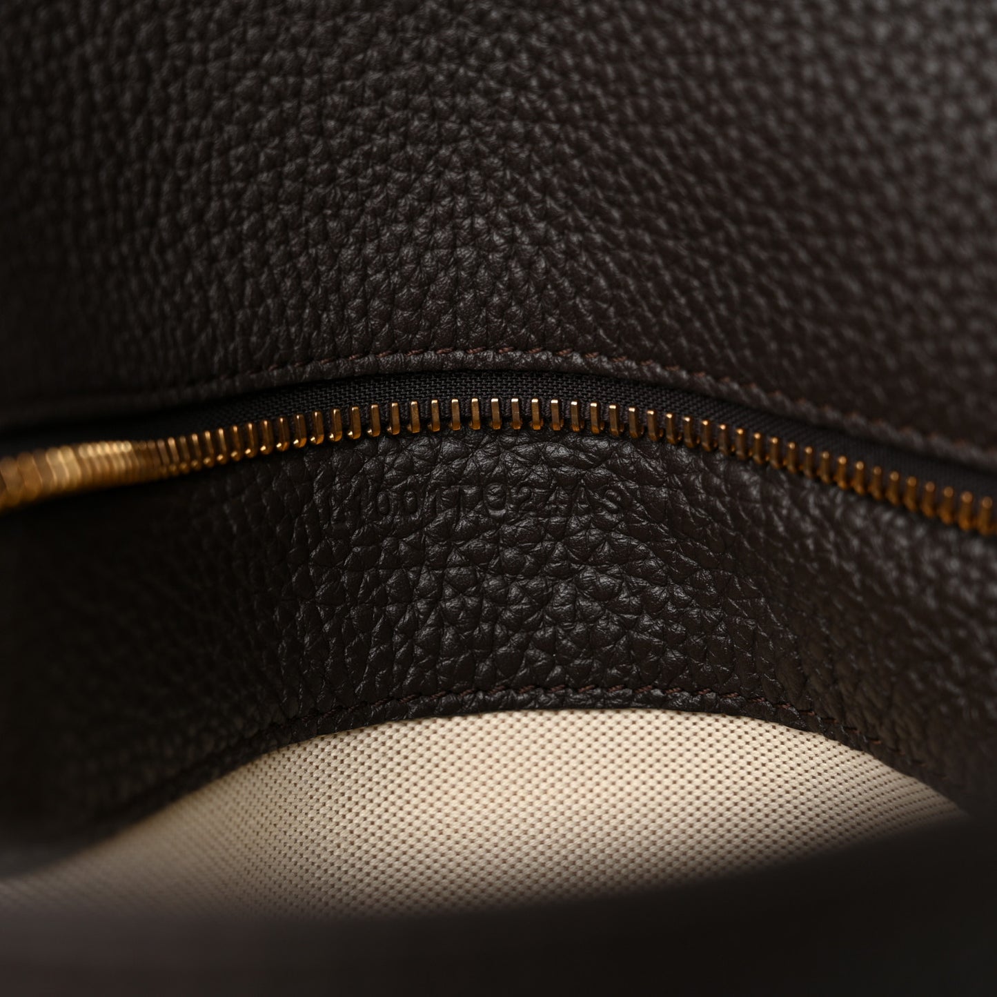 Pebbled Calfskin Large Jennifer Dark Brown