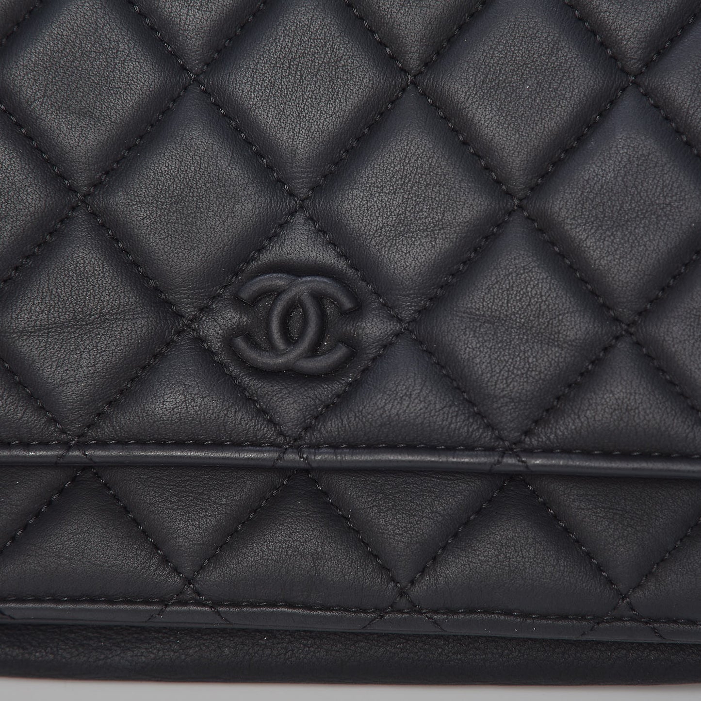 Calfskin Quilted Wallet On Chain WOC Black