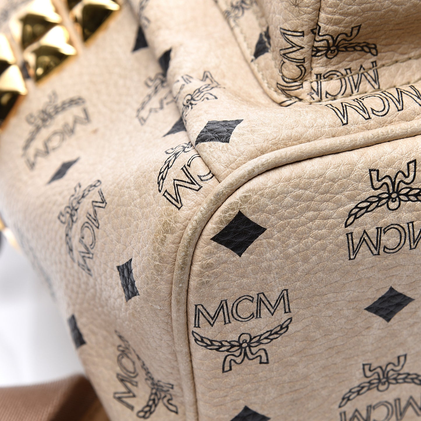 Visetos Medium Side Studs Stark Backpack Beige