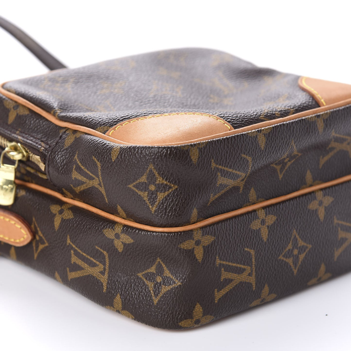 Monogram Amazone
