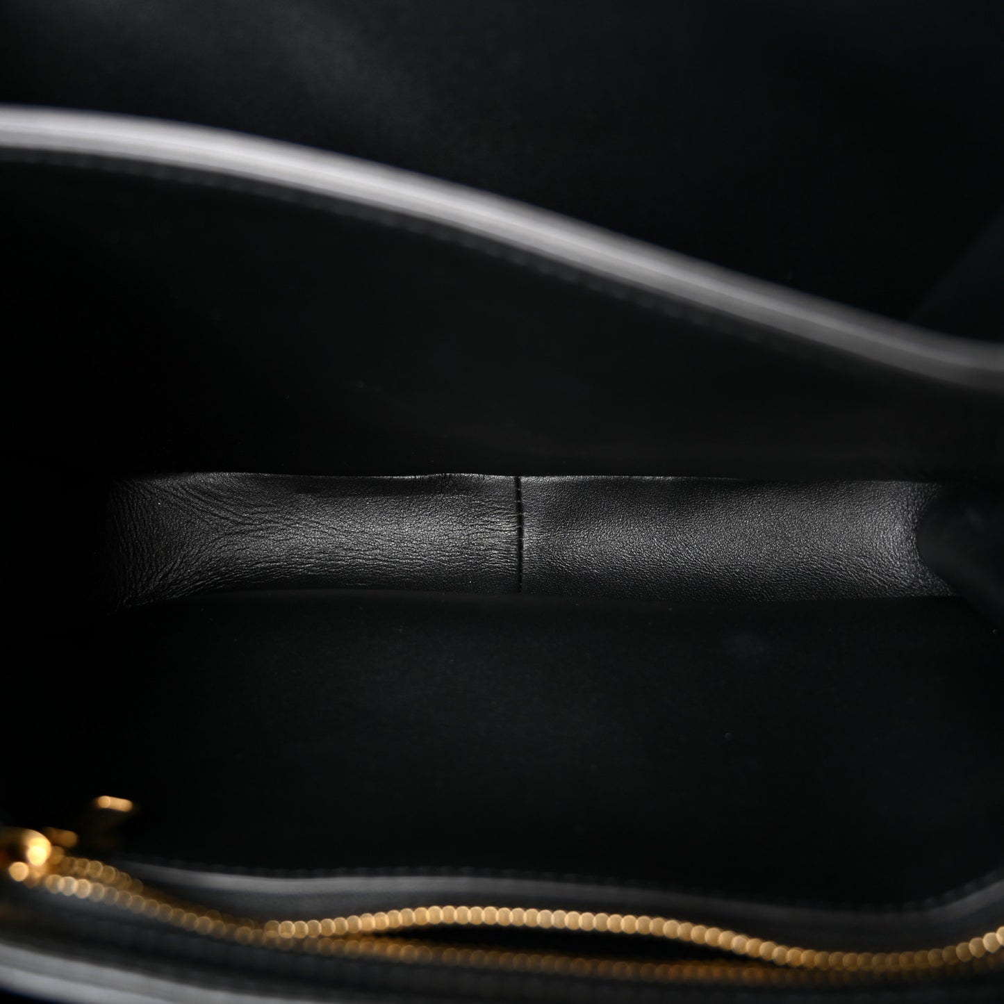 Shiny Calfskin Medium Triomphe  Black