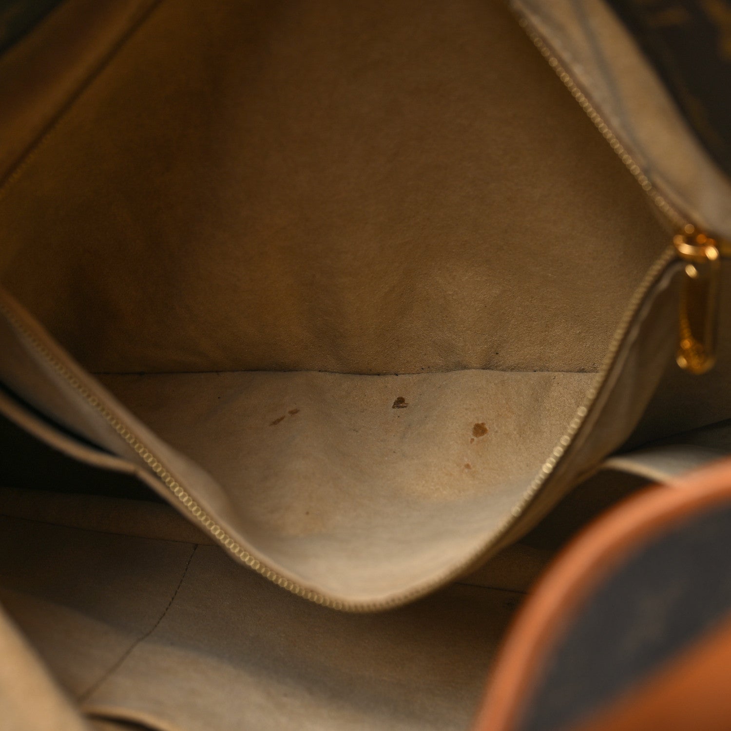 Louis Vuitton Monogram Artsy MM 6 of 13