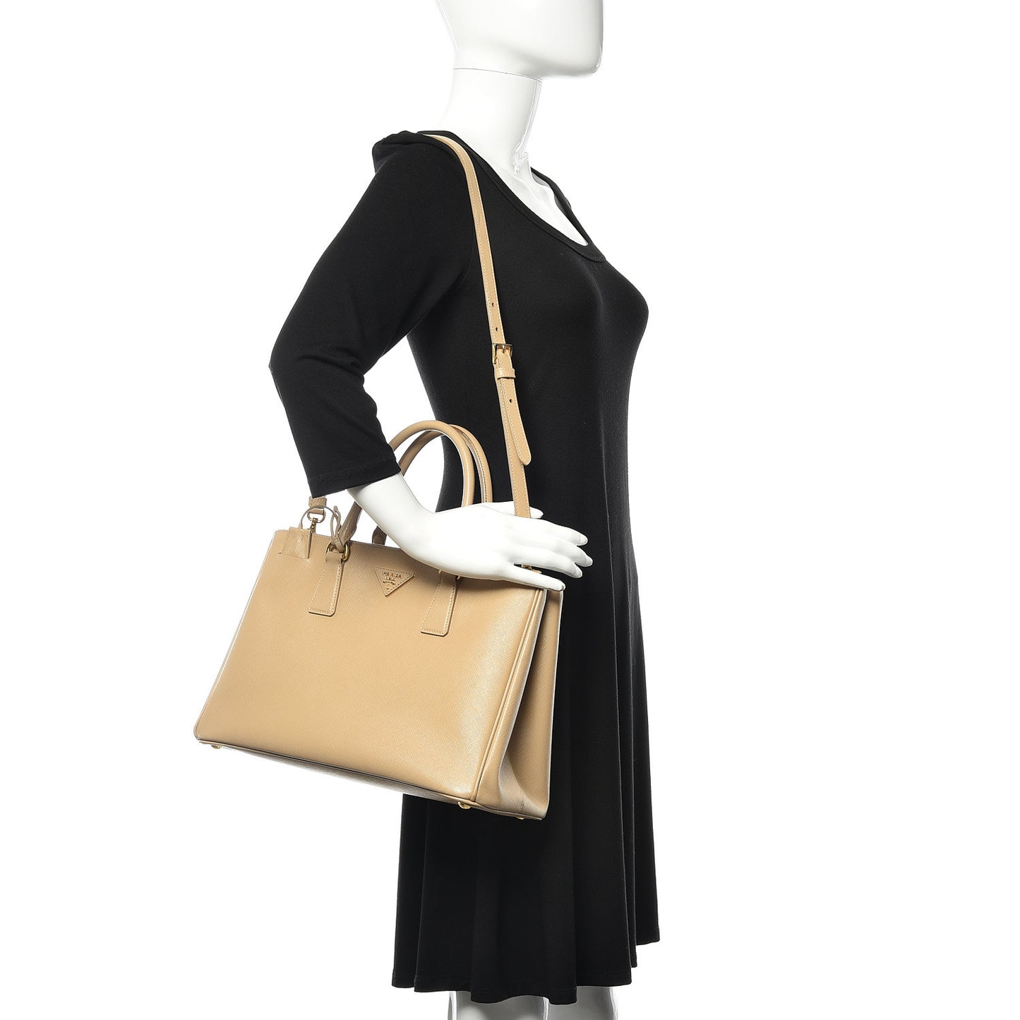 Saffiano Medium Galleria Double Zip Tote Sabbia