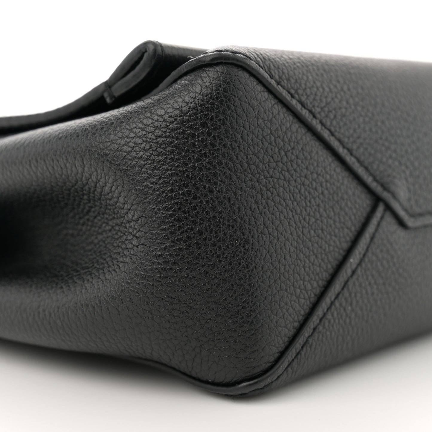 Calfskin Lockme II Chain Bag BB Black