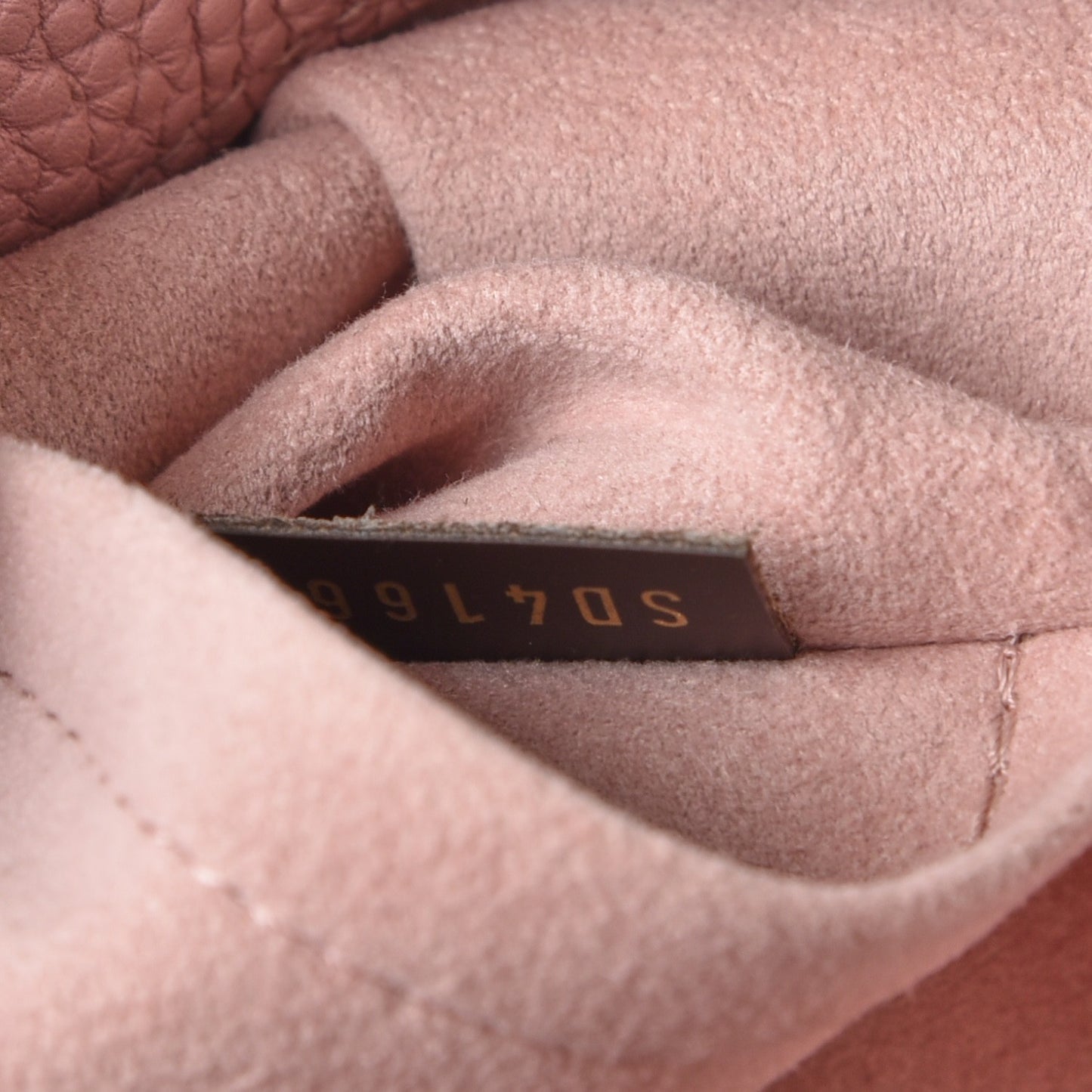 Damier Ebene Cuir Taurillon Brittany Magnolia
