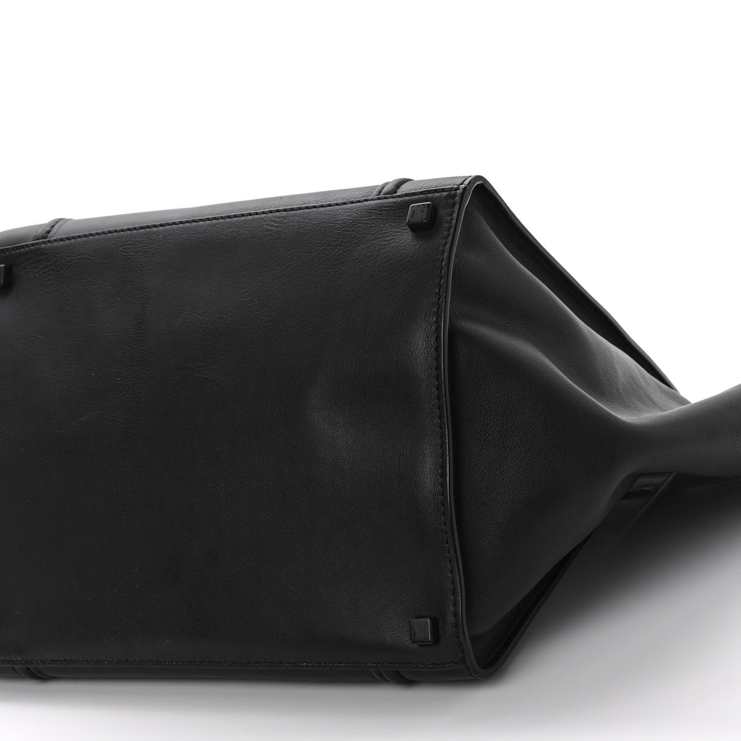 Smooth Calfskin Medium Phantom Luggage Black