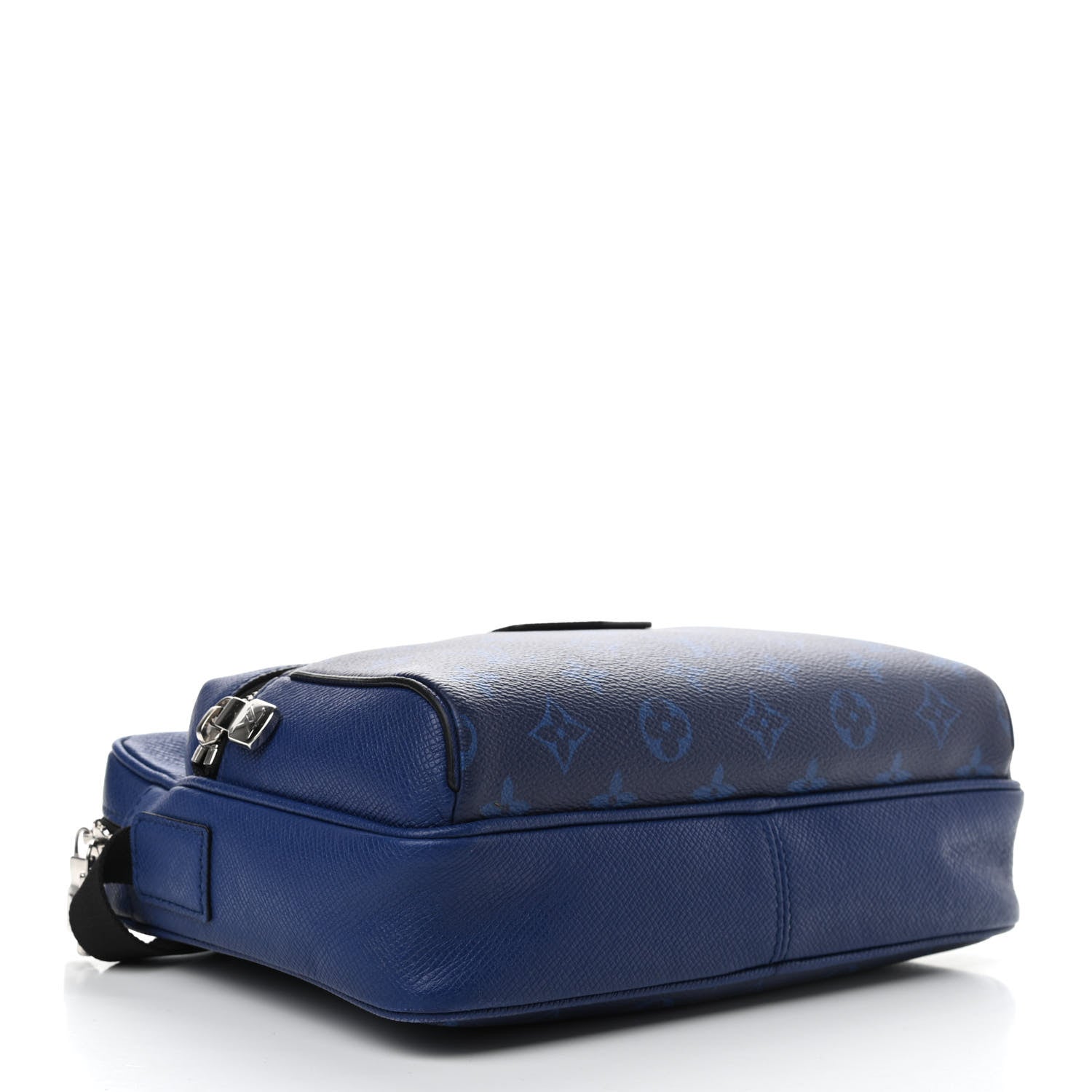 Louis Vuitton Taiga Monogram Outdoor Messenger Cobalt 4 of 10