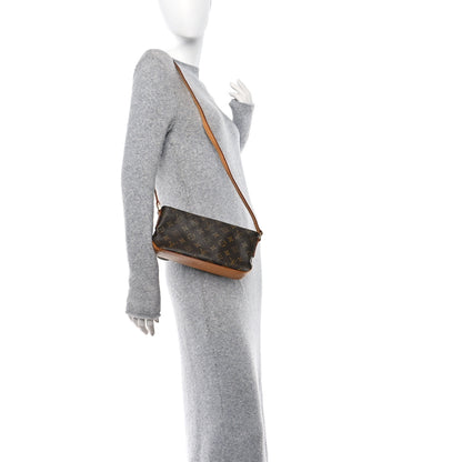 Louis Vuitton Monogram Trotteur 2 of 12