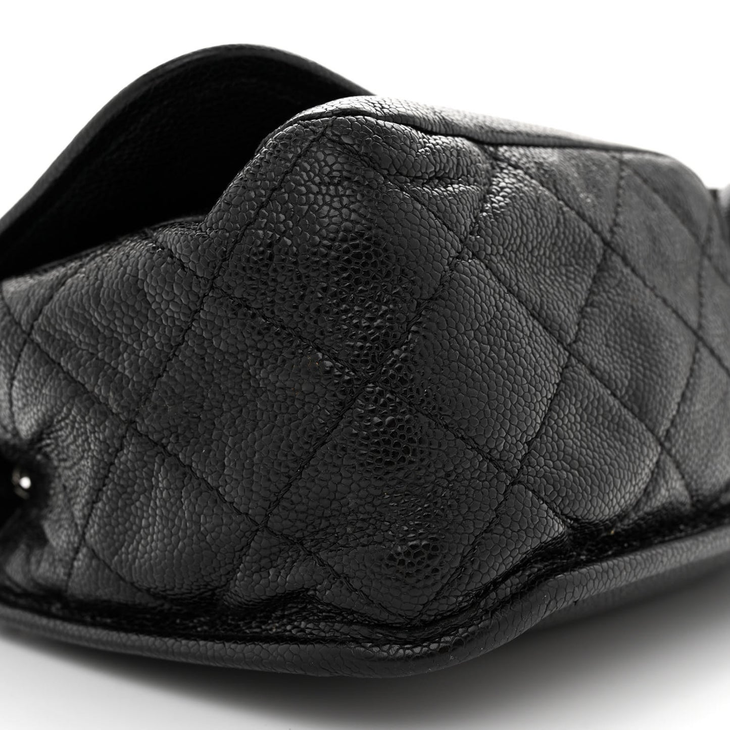 Grained Calfskin Medium Natural Beauty Flap Black
