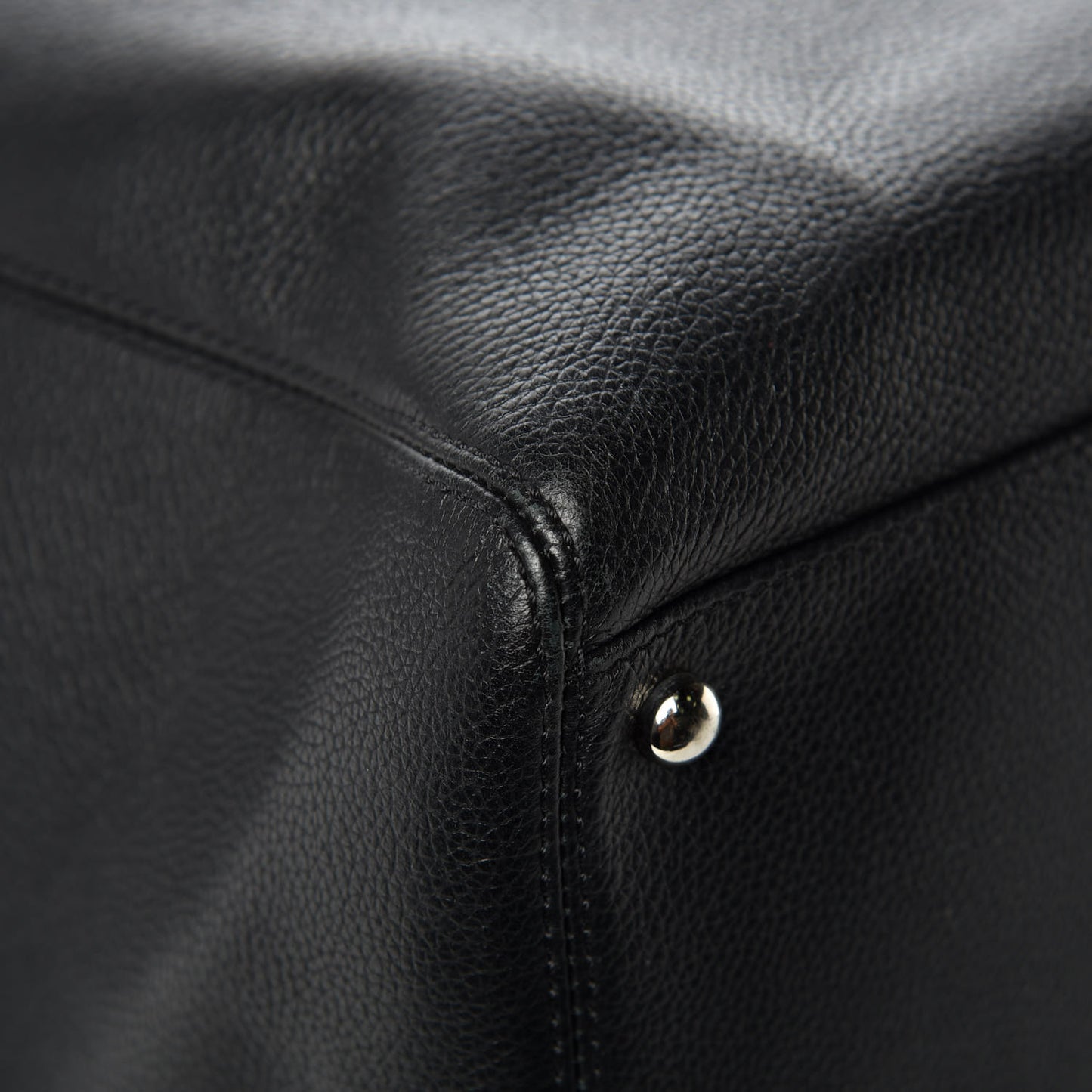 Calfskin XXL Cerf Tote Black
