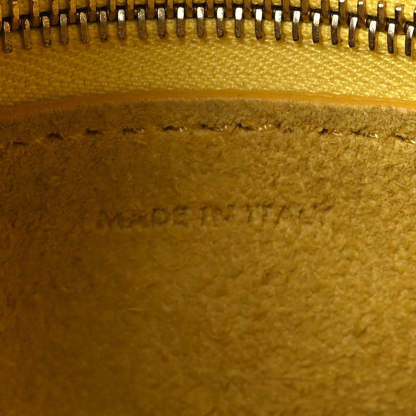 Soft Grained Calfskin Small Sangle Bucket Bag Citron