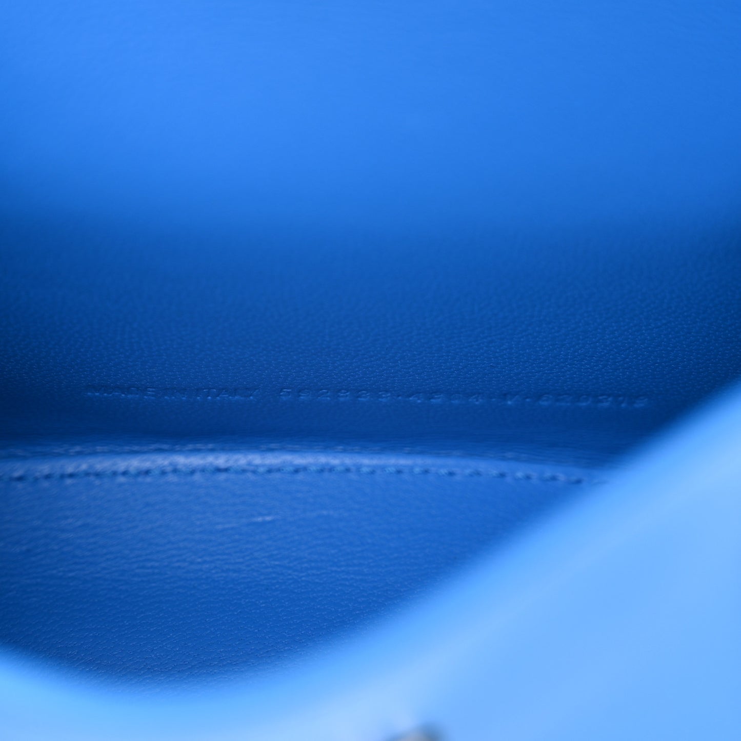 Shiny Box Calfskin Tonal B Hourglass Top Handle Bag XS Screen Blue