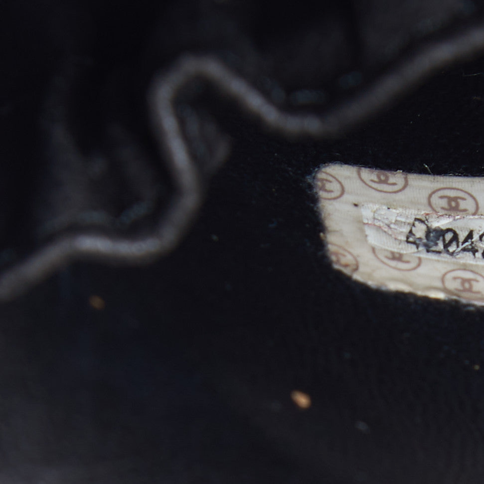 Chanel Caviar Vanity Cosmetic Case Black 9 of 9