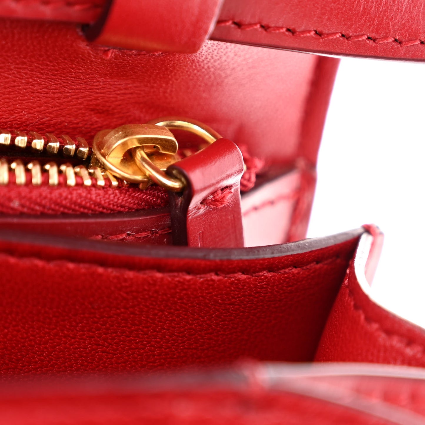 Box Calfskin Medium Classic Box Flap Bag Red