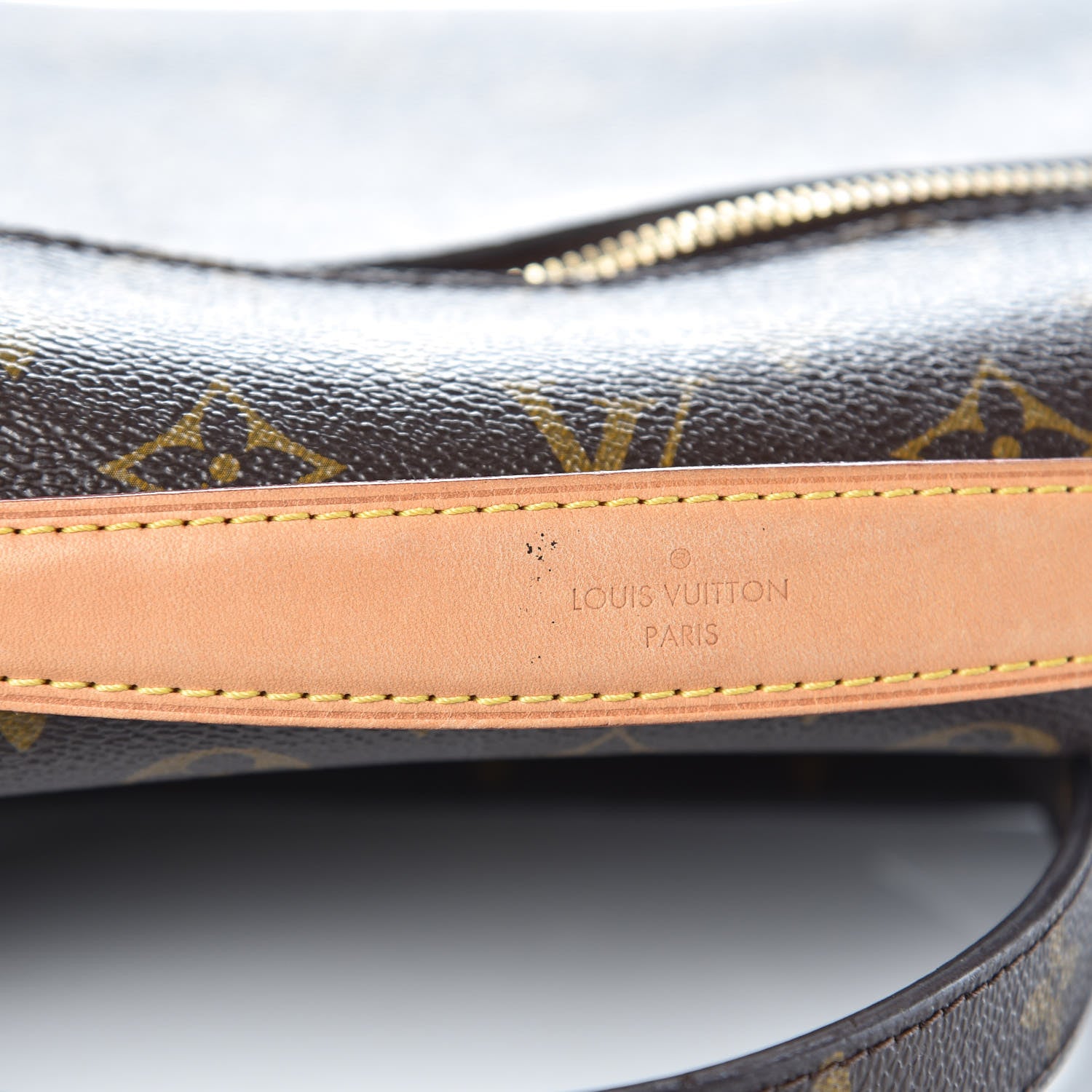 Louis Vuitton Monogram Pochette Metis 8 of 15