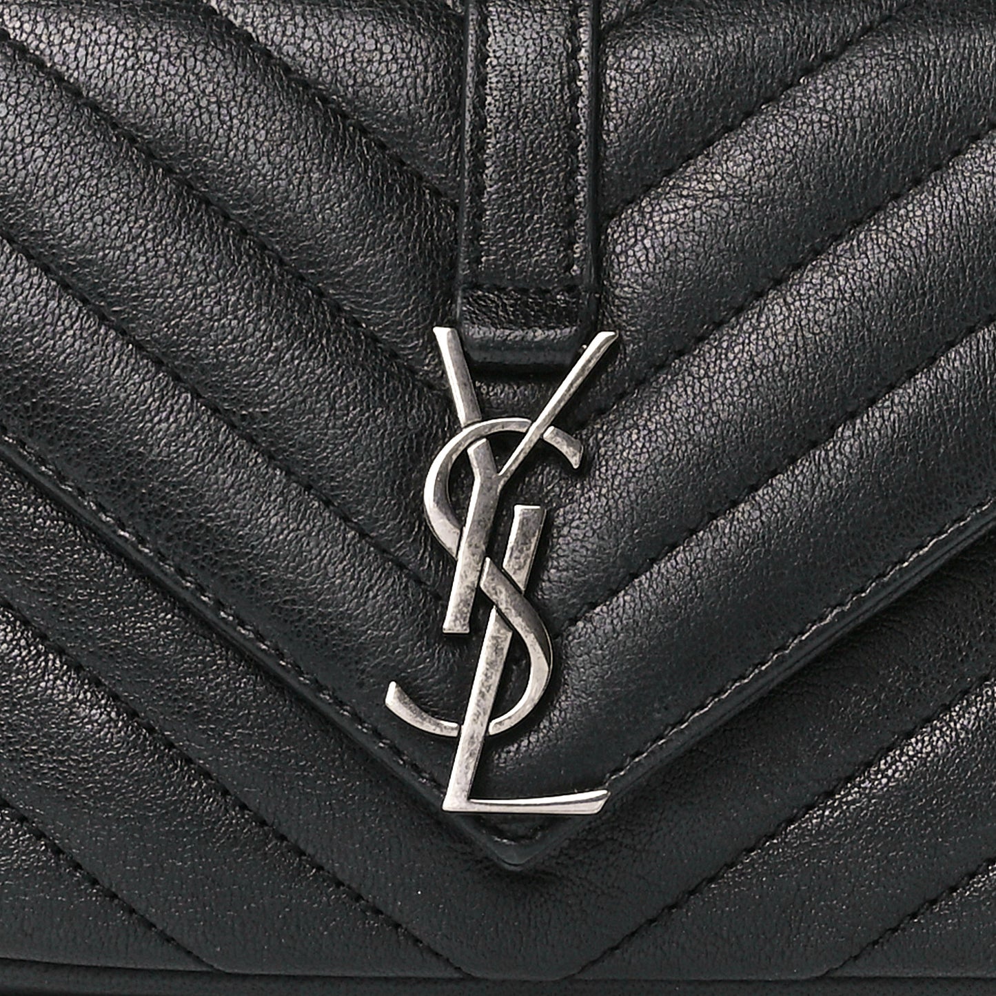 Sheepskin Matelasse Chevron Monogram College Chain Wallet Black