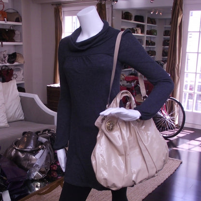 Gucci Patent Leather Hysteria Hobo Beige 2 of 10