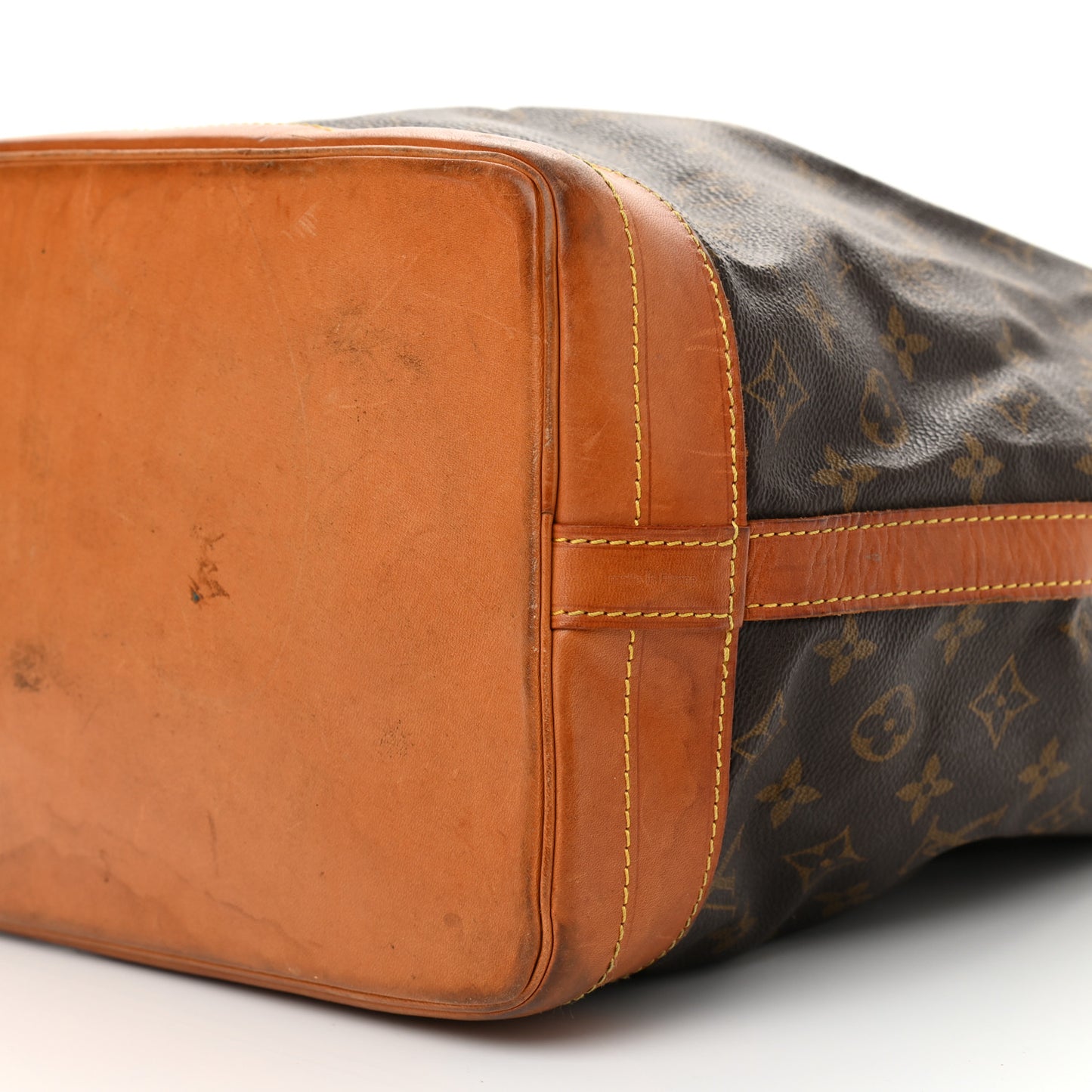 Monogram Noe