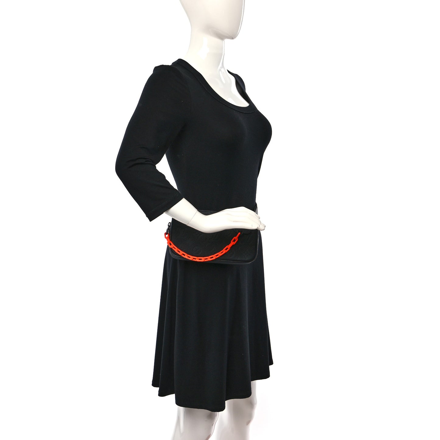 Taurillon Monogram Uniformes Solar Ray Soft Pochette Volga Belt Bag Black