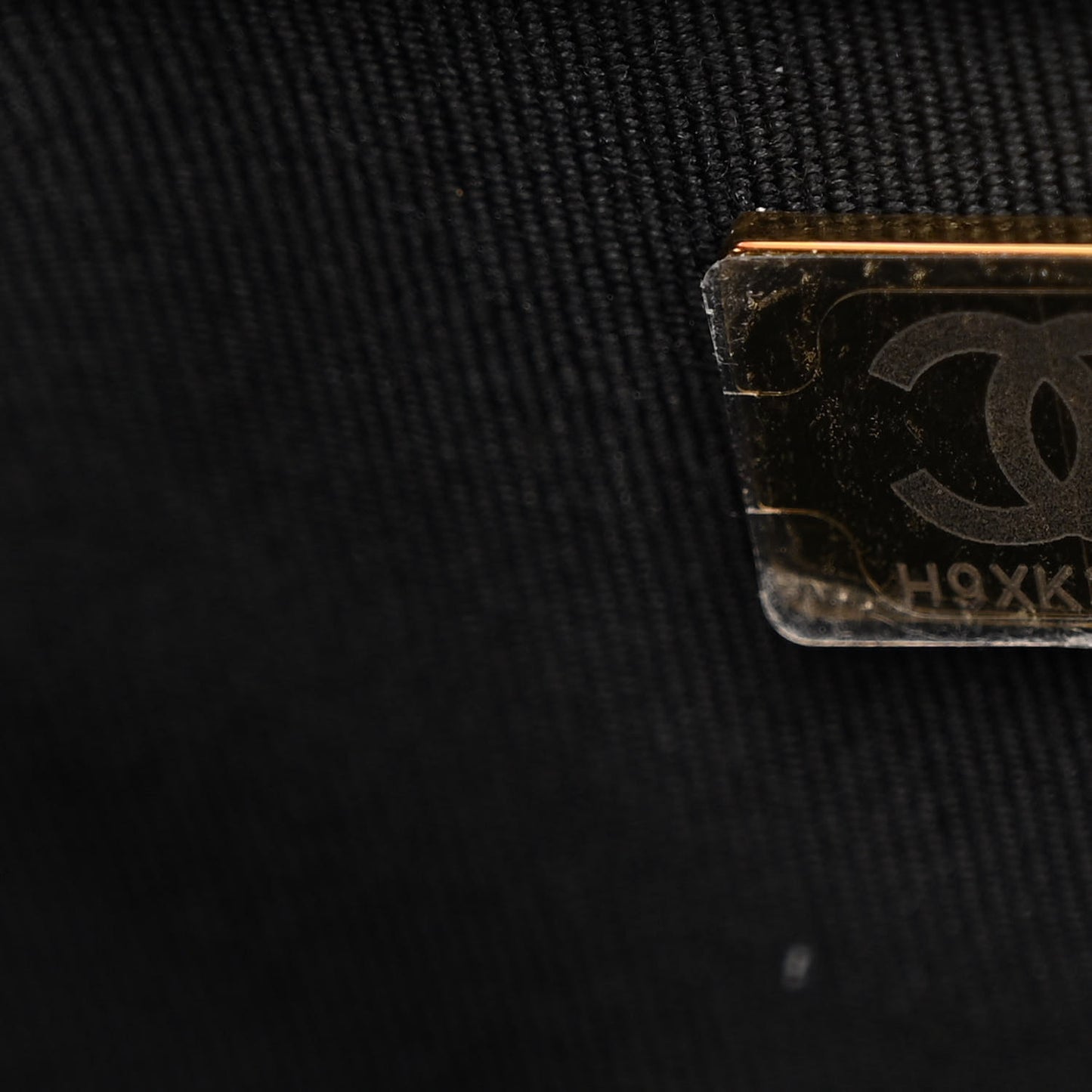 Caviar Quilted Small Messenger Flap Black