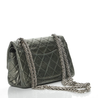 Chanel Metallic Aged Calfskin 2.55 Reissue 224 Flap Green 3 of 8