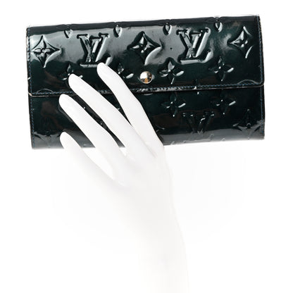 Louis Vuitton Vernis Sarah Wallet Blue Nuit 2 of 10