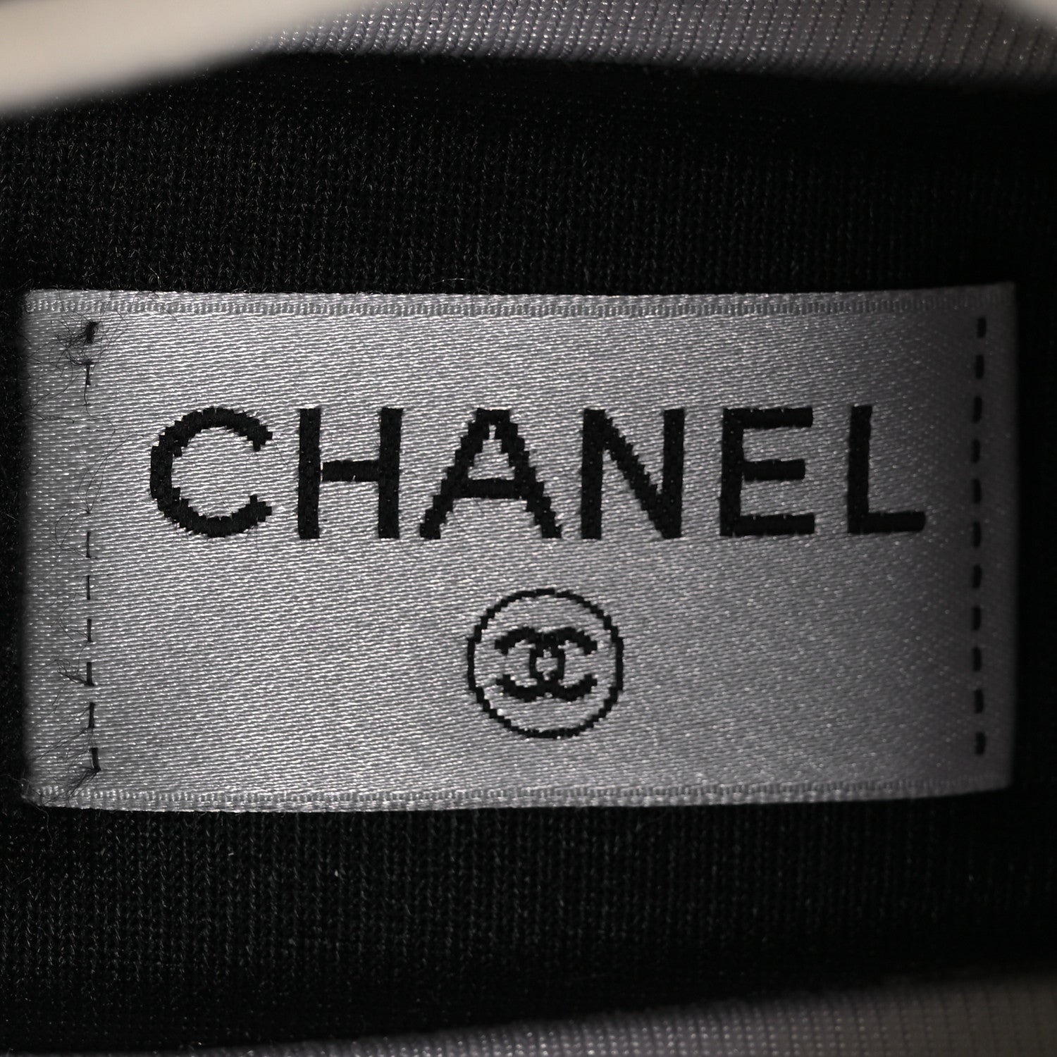 Chanel Velvet Calfskin Mixed Fibers CC Sneakers 40 Ivory Black 9 of 15