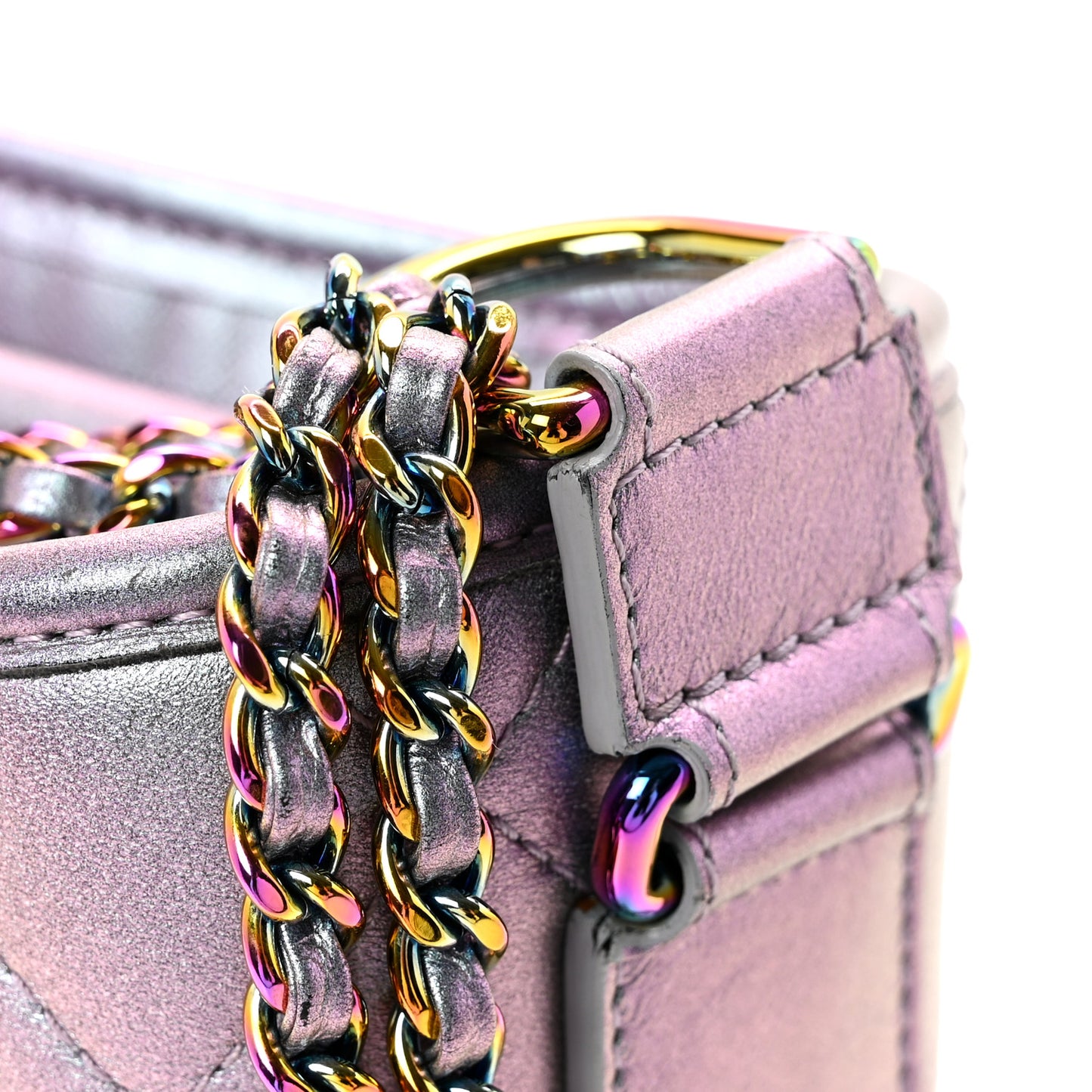 Iridescent Lambskin Calfskin Quilted Medium Gabrielle Hobo Light Purple