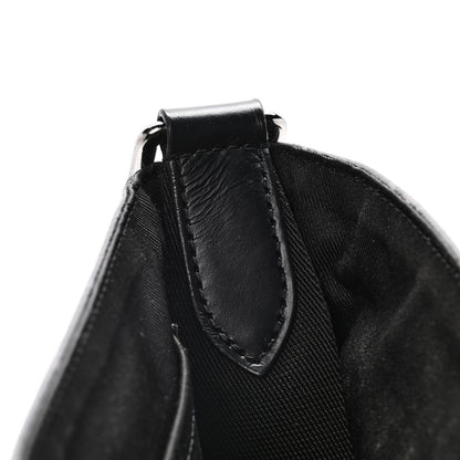 Louis Vuitton Monogram Eclipse District MM 12 of 15