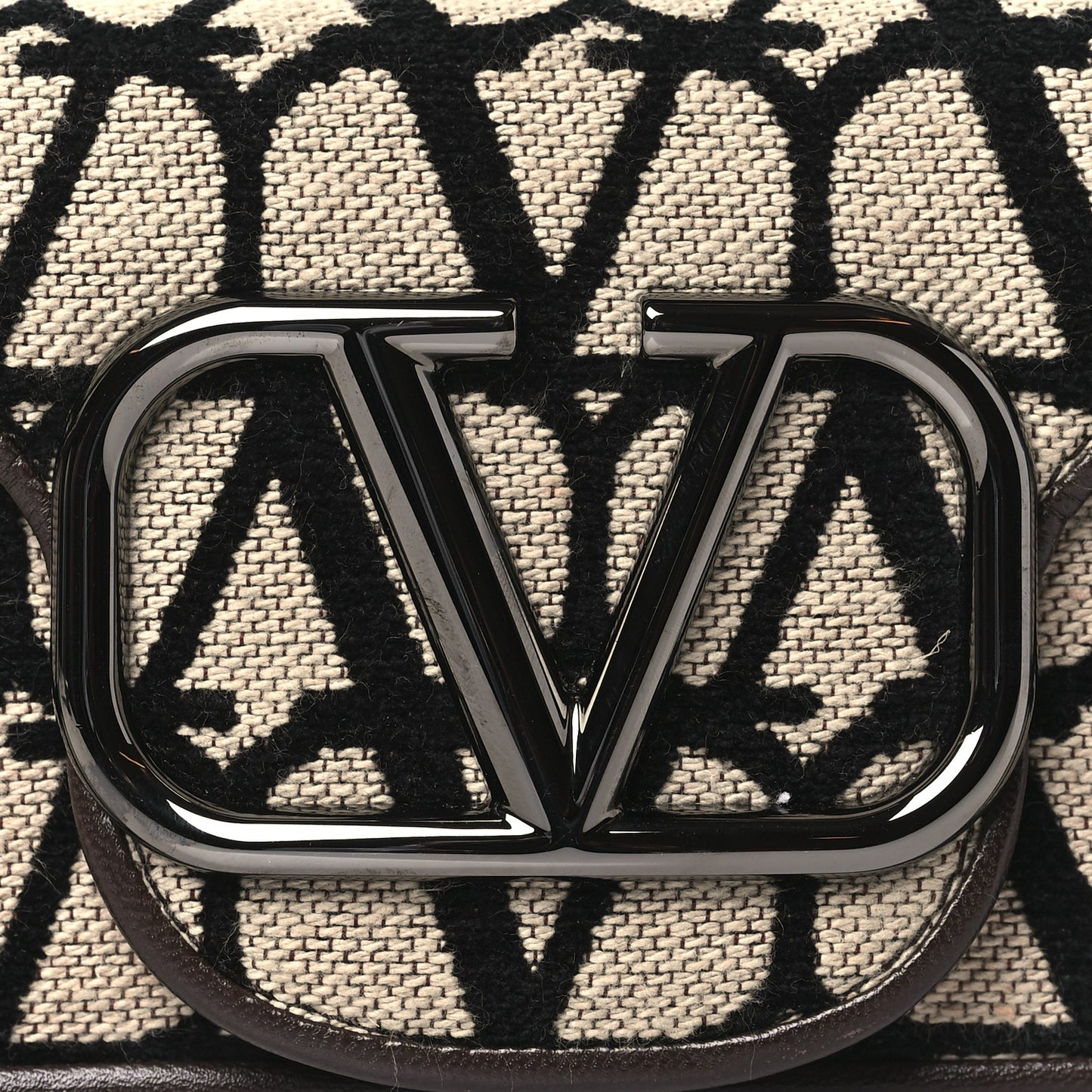 Toile Iconographe Goatskin Vlogo Mini Loco Shoulder Bag Beige Black