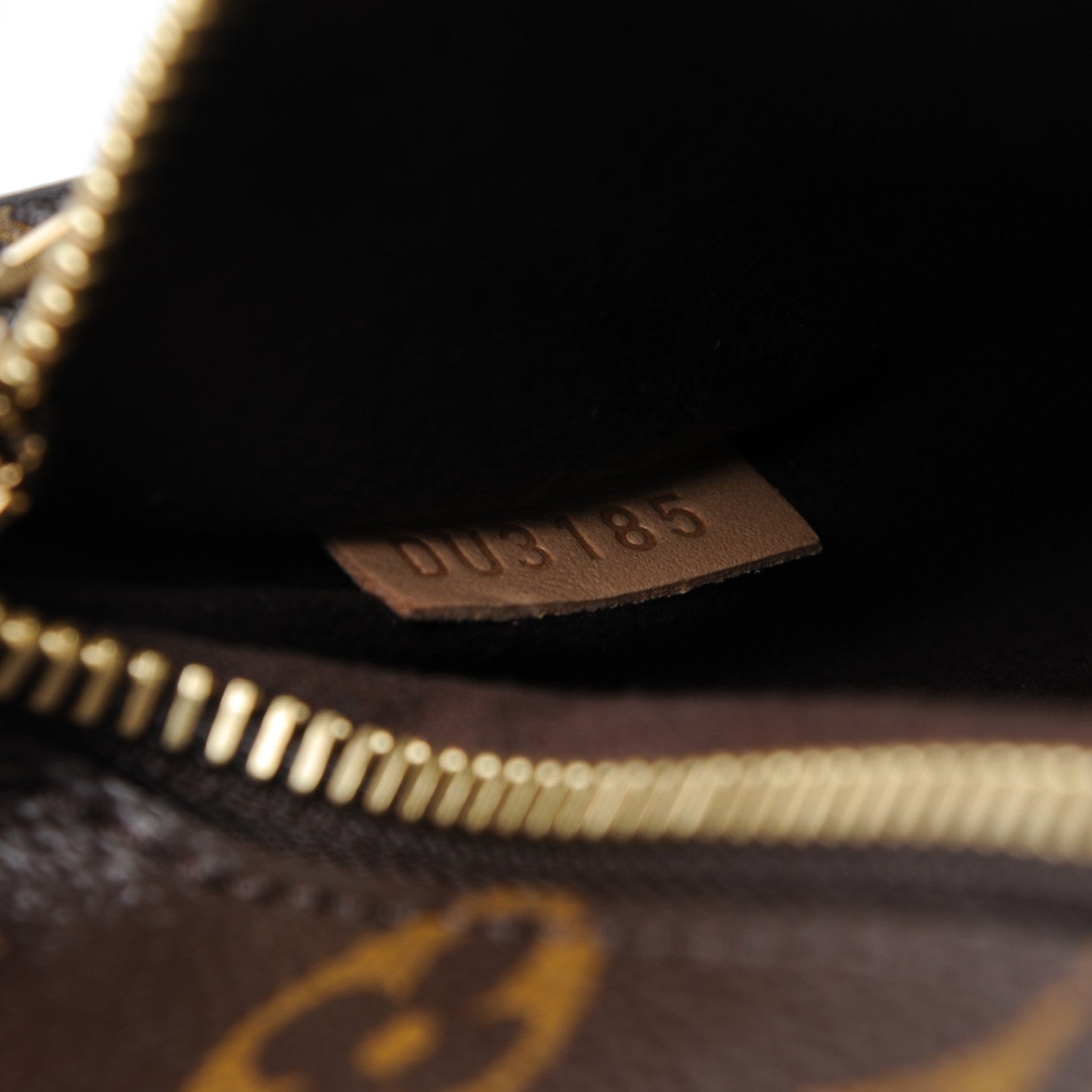 Louis Vuitton Monogram Pochette Metis 7 of 8