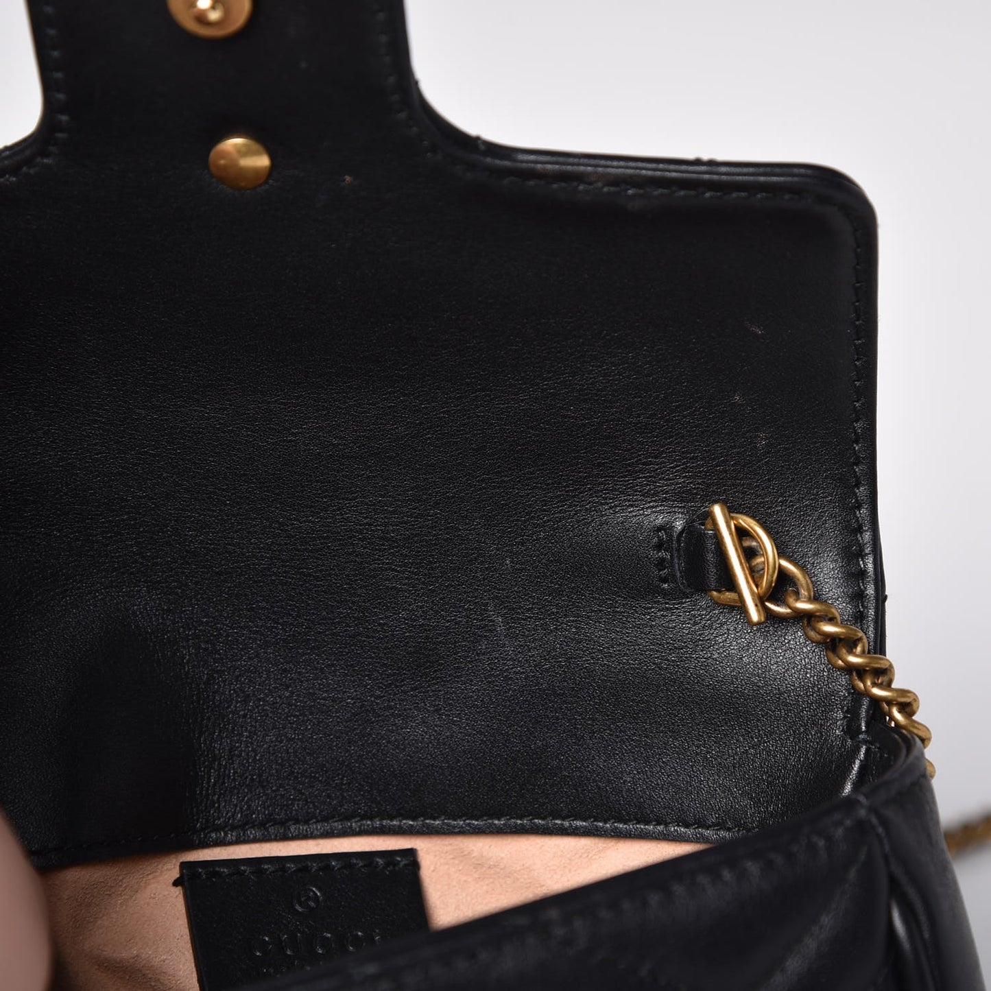 Calfskin Matelasse Super Mini GG Marmont Shoulder Bag Black